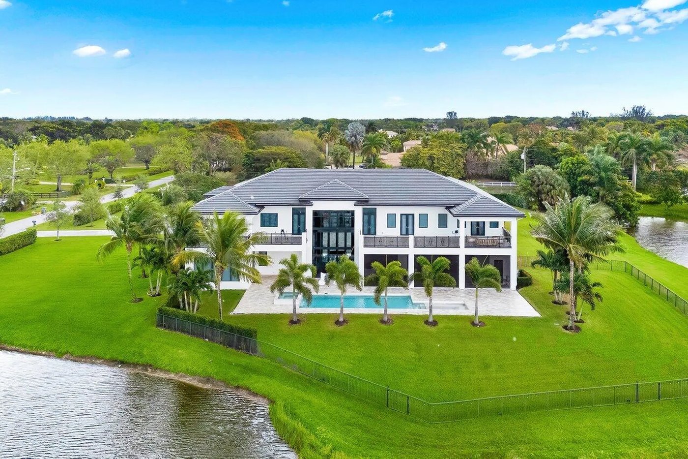 10540 El Paraiso Place, Delray Beach, FL 33446